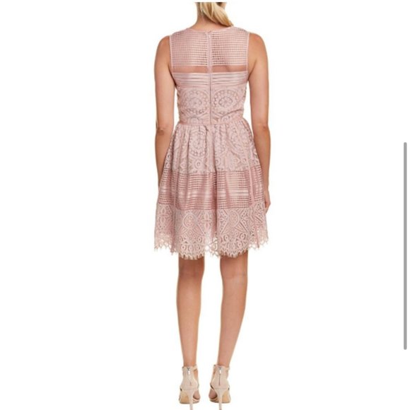 NWT Adelyn Rae Estelle Lace Fit and Flare Dress Mauve Size Medium - Picture 2 of 4